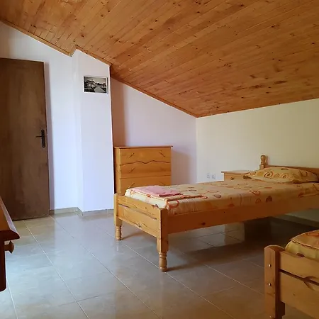 Tatjana アパート ネセバル